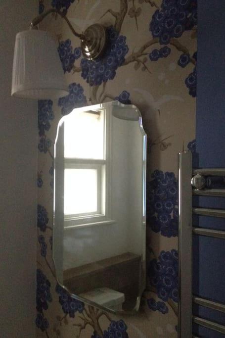 Charming English Style Studio Flat Лондон Экстерьер фото